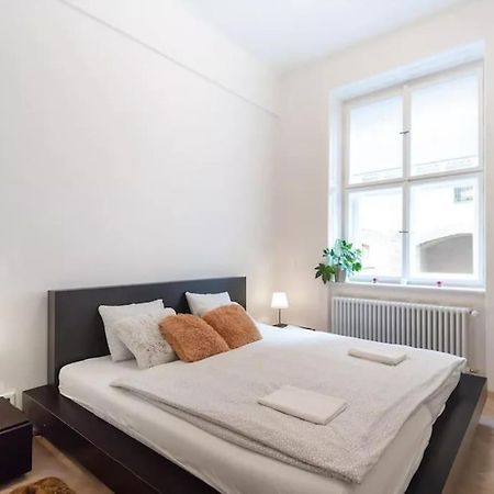 Luxury Apartment On Old Town Square 프라하 외부 사진