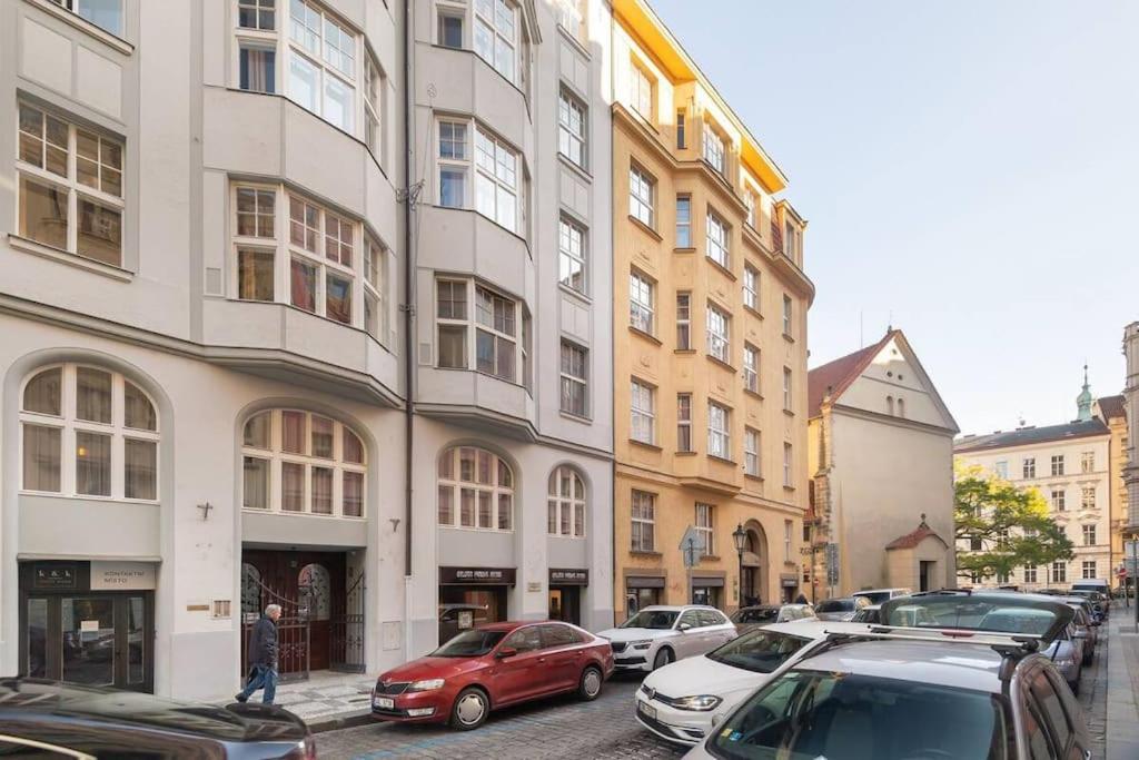 Luxury Apartment On Old Town Square 프라하 외부 사진
